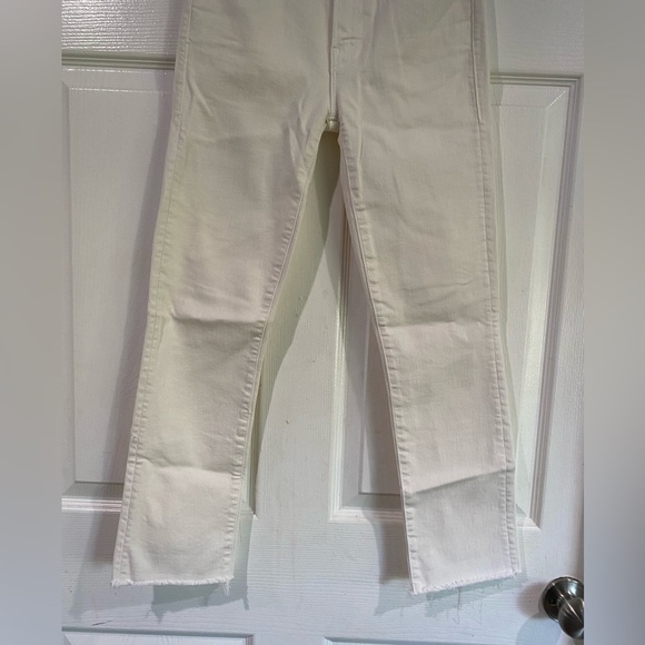 Mother The Rascal Crop Fray Jeans In Cream Puffs Size 25 Casual Trendy Preppy - Picture 6 of 15